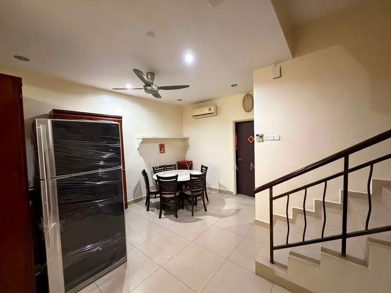 Rumah Teres 3-Tingkat untuk Dijual di Kampung Sungai Nibong (Bayan Lepas) - Lim Yi An - Dining Room - PropertyGuru.com.my