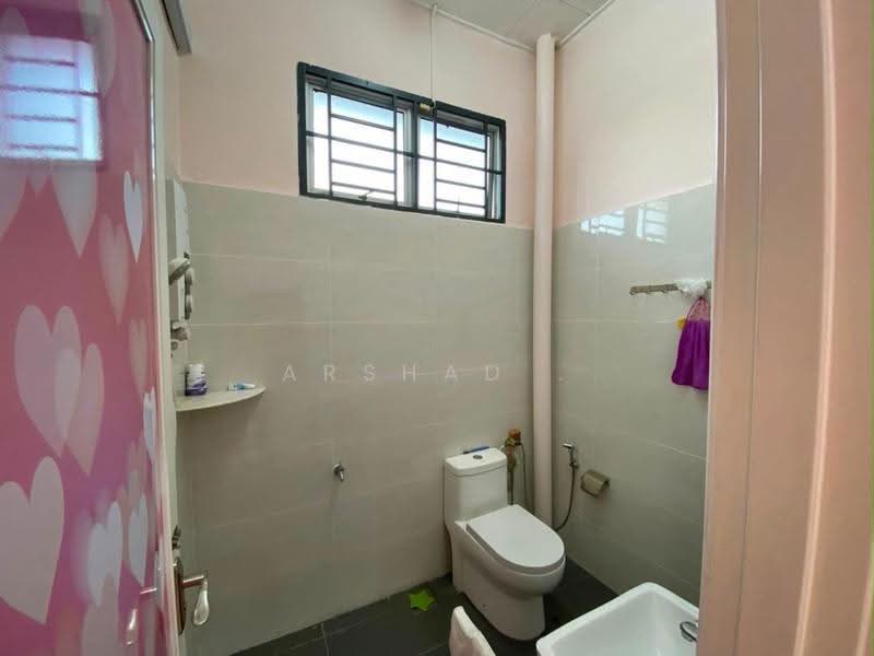 Rumah Teres 2-Tingkat untuk Dijual di Taman Pulai Utama (Skudai) - Arshad . - Bathroom - PropertyGuru.com.my