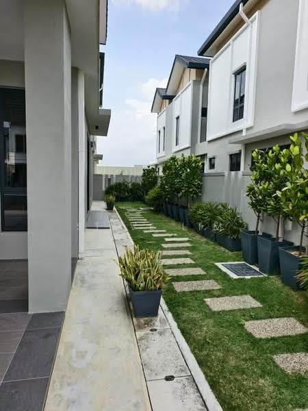 Rumah Kluster untuk Dijual di Alam Impian (Shah Alam) - Steve Lim - Side Land Gardens - PropertyGuru.com.my