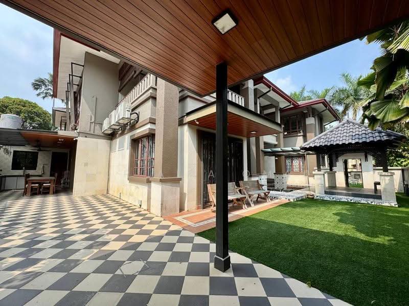 Rumah Berkembar untuk Dijual di Bukit Jelutong (Shah Alam) - Nur Alia Omar - Exterior - PropertyGuru.com.my