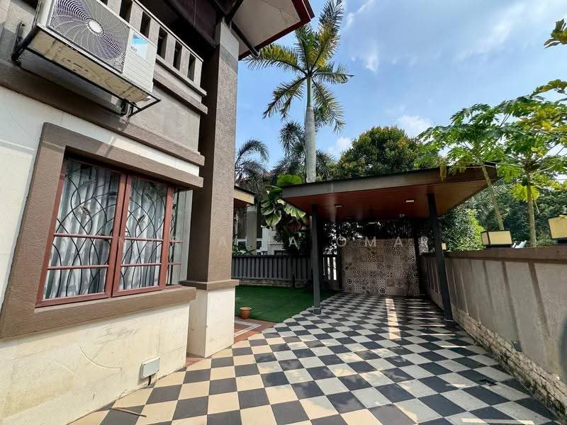 Rumah Berkembar untuk Dijual di Bukit Jelutong (Shah Alam) - Nur Alia Omar - Exterior - PropertyGuru.com.my