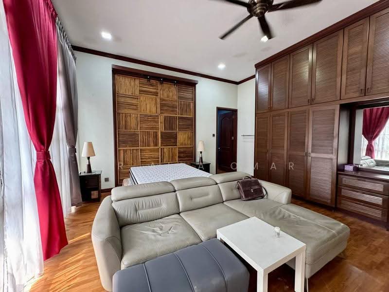Rumah Berkembar untuk Dijual di Bukit Jelutong (Shah Alam) - Nur Alia Omar - Bedroom - PropertyGuru.com.my