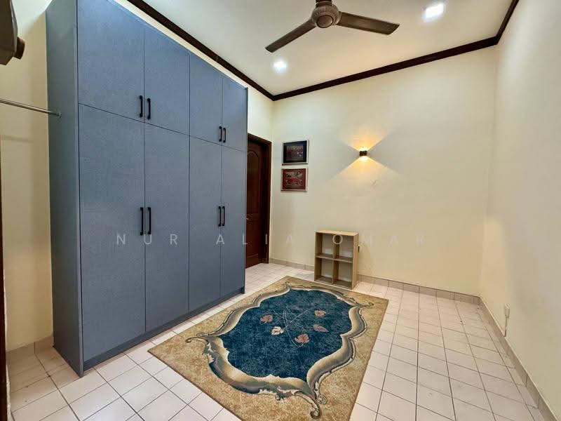 Rumah Berkembar untuk Dijual di Bukit Jelutong (Shah Alam) - Nur Alia Omar - Bedroom - PropertyGuru.com.my