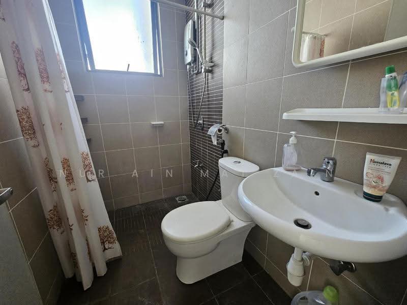 Kondominium untuk Dijual di Tamara - Nur Ain Mat Zain - Bathroom - PropertyGuru.com.my