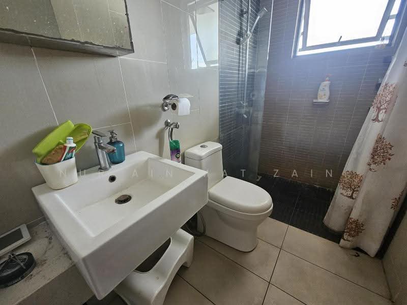 Kondominium untuk Dijual di Tamara - Nur Ain Mat Zain - Bathroom - PropertyGuru.com.my