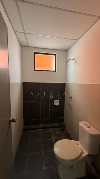 Shop / Office untuk Disewa di Iskandar Puteri (Nusajaya) (Johor) - Alicia Fong - Bathroom - PropertyGuru.com.my