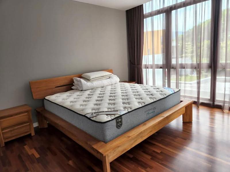 3-storey Terraced House for Sale in Lake Fields (Sungai Besi) - Alvin Chia - Bedroom - PropertyGuru.com.my
