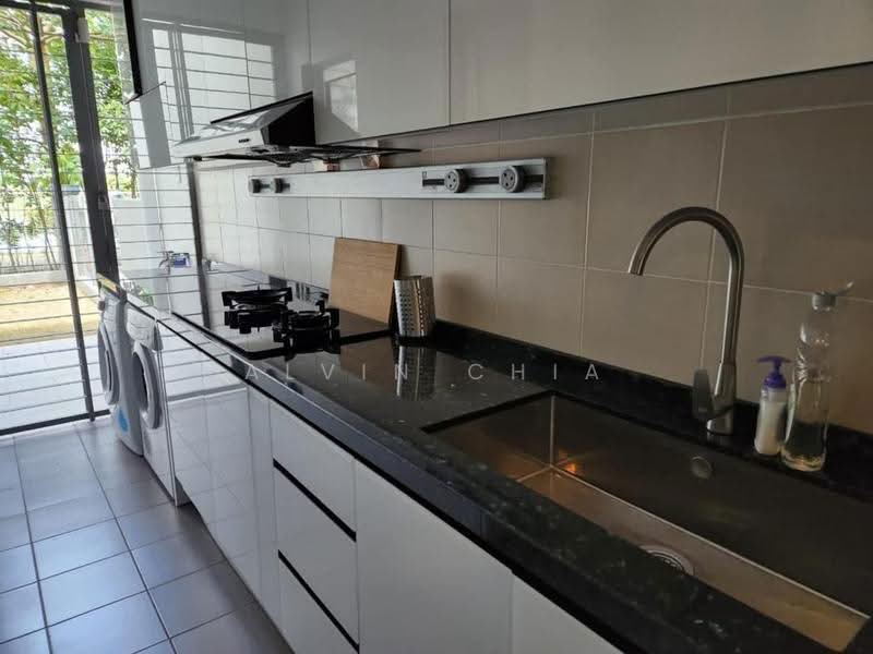 3-storey Terraced House for Sale in Lake Fields (Sungai Besi) - Alvin Chia - Kitchen - PropertyGuru.com.my