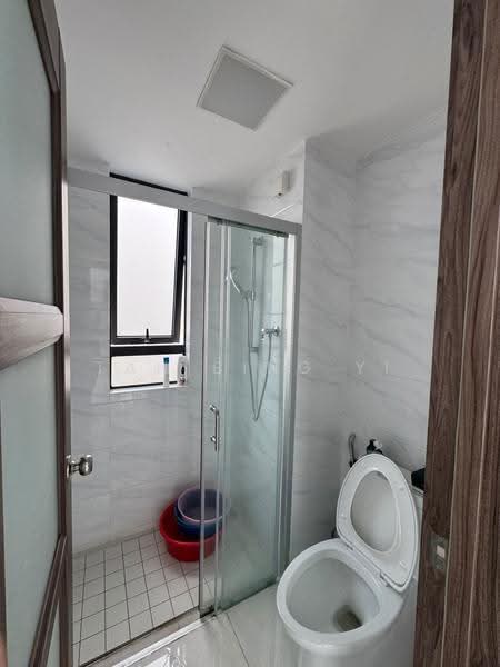 Pangsapuri untuk Dijual di Starview Bay @ Forest City - Tan Bing Yi - Bathroom - PropertyGuru.com.my