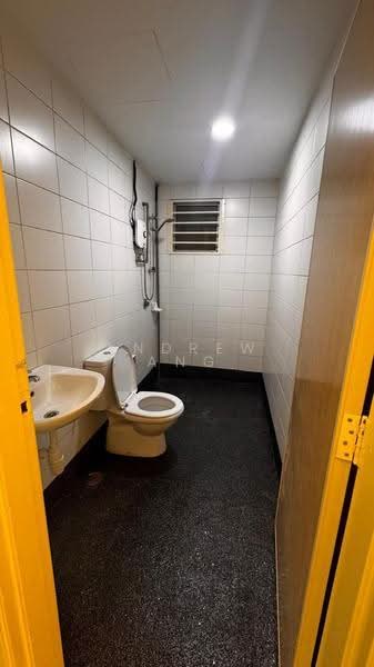 Kediaman Servis untuk Disewa di Greenfield Regency - Andrew Ang - Bathroom - PropertyGuru.com.my