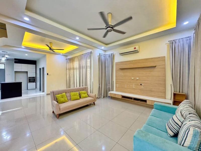 Semi-Detached House for Sale in Semenyih (Selangor) - Mohd Hafiez - Living Room - PropertyGuru.com.my