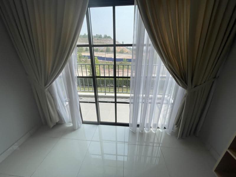 Rumah Teres 2-Tingkat untuk Dijual di Taman Nusa Sentral (Iskandar Puteri (Nusajaya)) - Peter Siew - Balcony - PropertyGuru.com.my