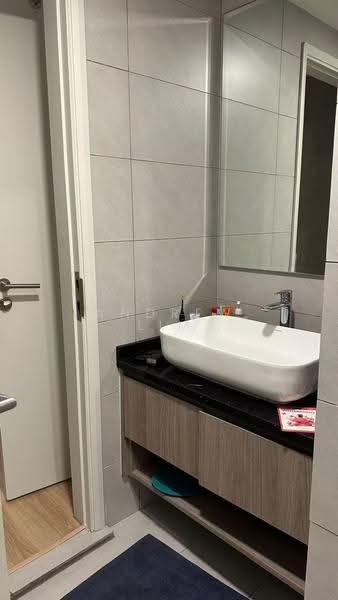 Kediaman Servis untuk Disewa di The Atrium - Andrew Lim - Bathroom - PropertyGuru.com.my