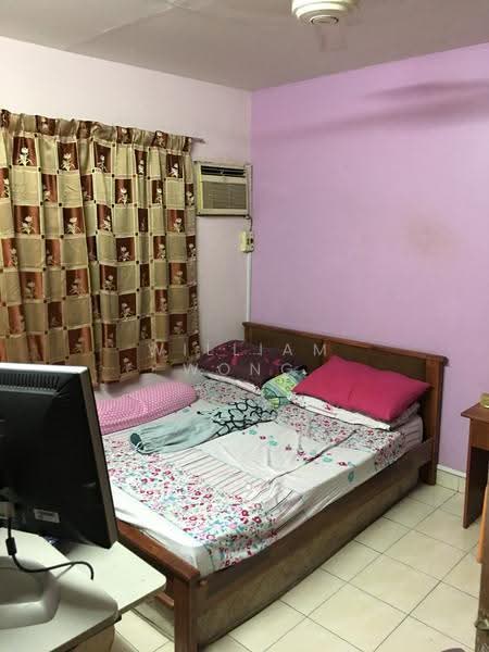 Flat for Sale at Seksyen 2 Wangsa Maju Flat - William Wong - Bedroom - PropertyGuru.com.my