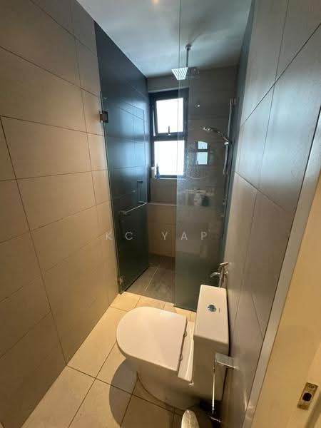 Kediaman Servis untuk Dijual di Skyluxe On The Park Bukit Jalil - KC Yap - Bathroom - PropertyGuru.com.my