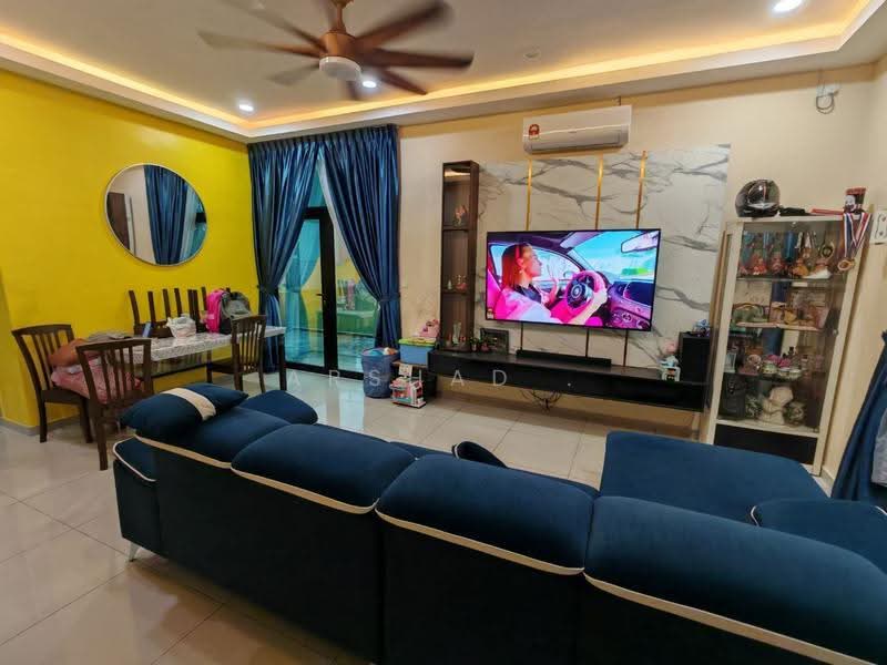 Rumah Teres 2-Tingkat untuk Dijual di Bandar Seri Alam (Masai) - Arshad . - Living Room - PropertyGuru.com.my