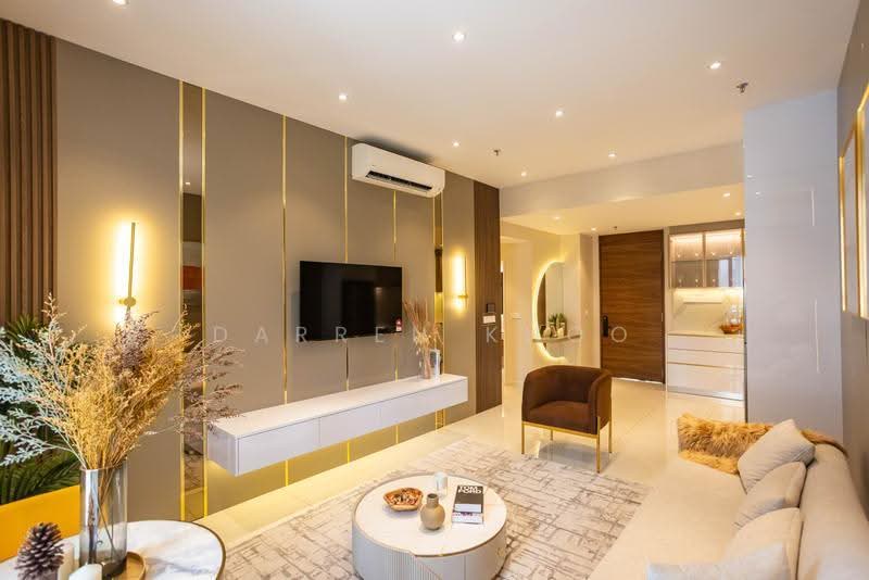 Kediaman Servis untuk Dijual di Golden Crown Residence - Darren Khoo - Living Room - PropertyGuru.com.my