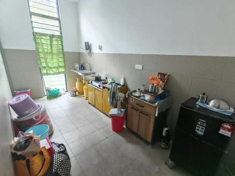 Rumah Teres 2-Tingkat untuk Dijual di Bandar Seri Alam (Masai) - Arshad . - Kitchen - PropertyGuru.com.my
