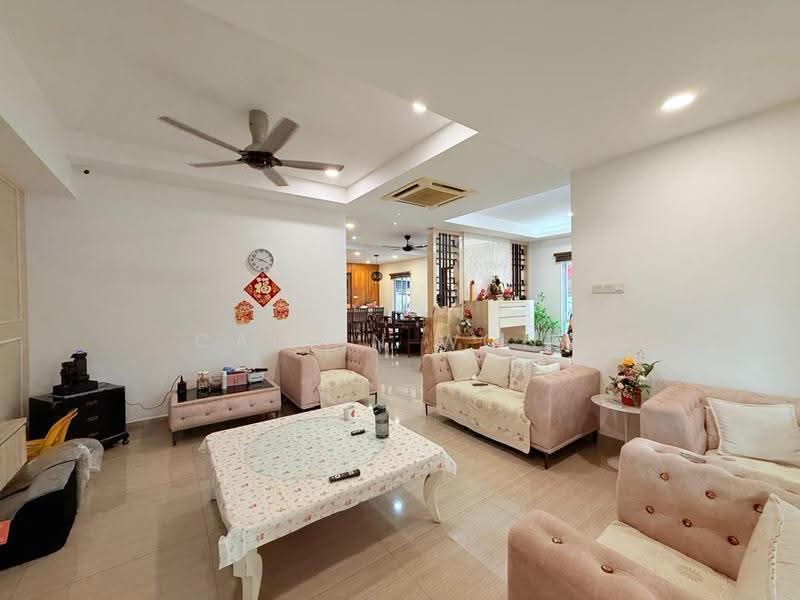 Rumah Berkembar untuk Dijual di Taman Perling (Perling) - Calvin Wong - Living Room - PropertyGuru.com.my