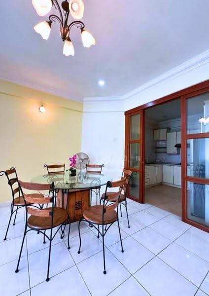 Condominium for Rent at Gold Coast Resort Condominium - Clifton Chee - Dining Room - PropertyGuru.com.my