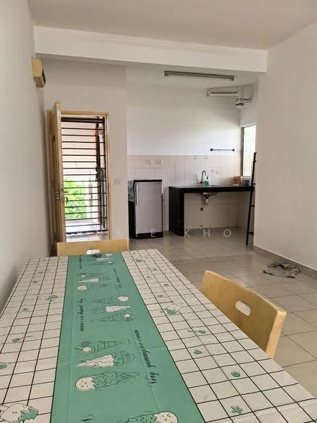 Apartment for Rent at Akasia Apartment @ Setia Alam - Annie Kho - Kitchen - PropertyGuru.com.my