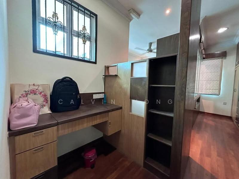 Rumah Berkembar untuk Dijual di Taman Perling (Perling) - Calvin Wong - Study - PropertyGuru.com.my