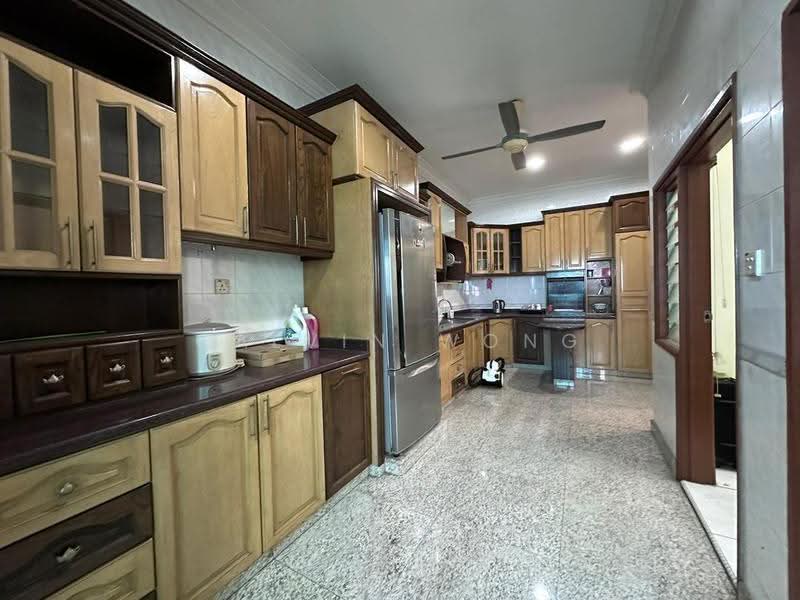 Rumah Berkembar untuk Dijual di Taman Perling (Perling) - Calvin Wong - Kitchen - PropertyGuru.com.my