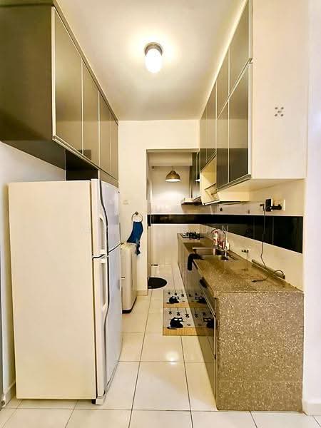 Apartment for Rent at Damai Vista Apartment - Gan Chun Kai - Kitchen - PropertyGuru.com.my