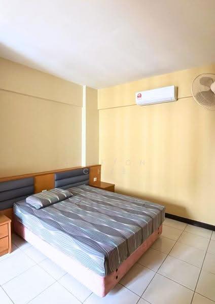 Condominium for Rent at Gold Coast Resort Condominium - Clifton Chee - Bedroom - PropertyGuru.com.my