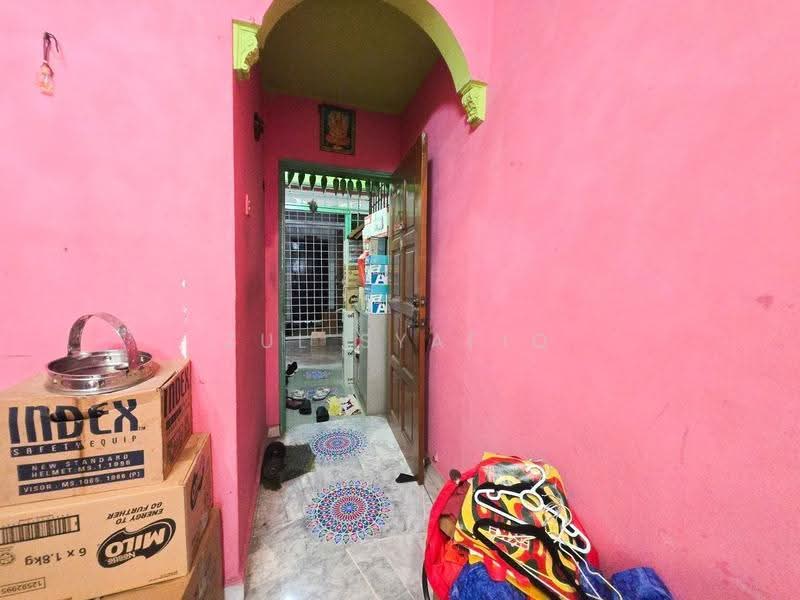 Flat for Sale at Fortune Heights Apartment A7 - Zul Syafiq - Entrance - PropertyGuru.com.my