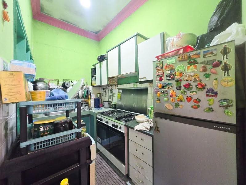 Flat for Sale at Fortune Heights Apartment A7 - Zul Syafiq - Kitchen - PropertyGuru.com.my