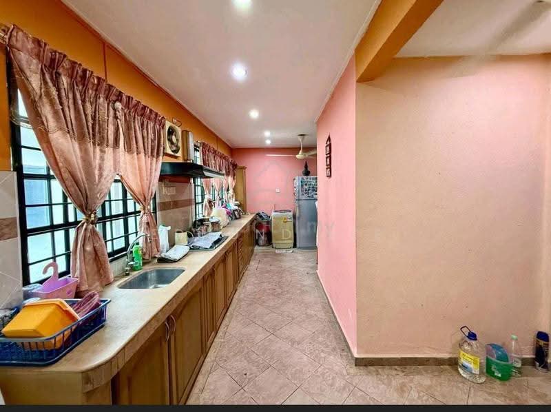 2-storey Terraced House for Sale in Usj 11 (Subang Jaya) - Edmund Lee - Kitchen - PropertyGuru.com.my