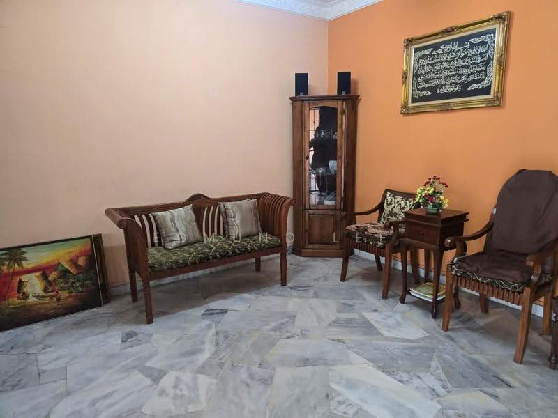 2-storey Terraced House for Sale in Usj 11 (Subang Jaya) - Edmund Lee - Living Room - PropertyGuru.com.my