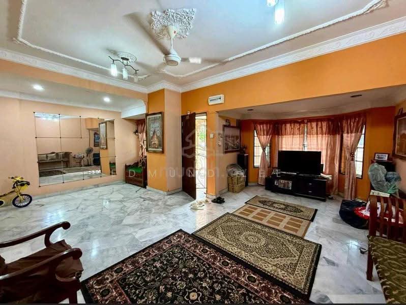 2-storey Terraced House for Sale in Usj 11 (Subang Jaya) - Edmund Lee - Living Room - PropertyGuru.com.my