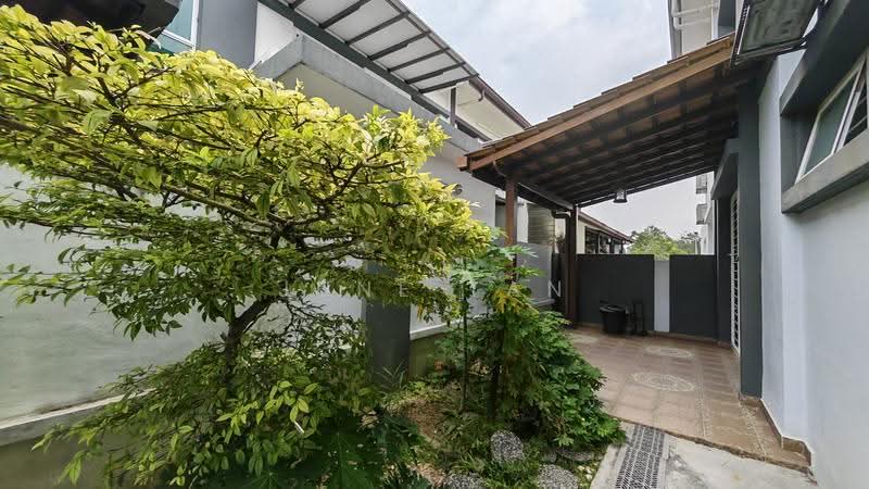 Rumah Berkembar untuk Dijual di Seri Kembangan (Selangor) - June Tan - PropertyGuru.com.my