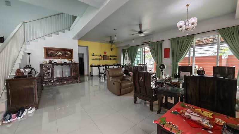 Rumah Berkembar untuk Dijual di Seri Kembangan (Selangor) - June Tan - PropertyGuru.com.my