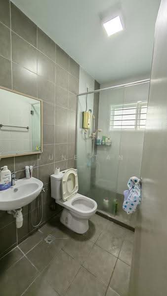 Rumah Berkembar untuk Dijual di Seri Kembangan (Selangor) - June Tan - PropertyGuru.com.my