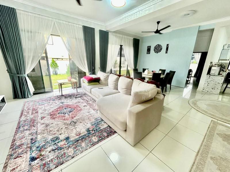 Semi-Detached House for Sale in Taman Tasik Semenyih (Semenyih) - Masnizah Arifin - Living Room - PropertyGuru.com.my