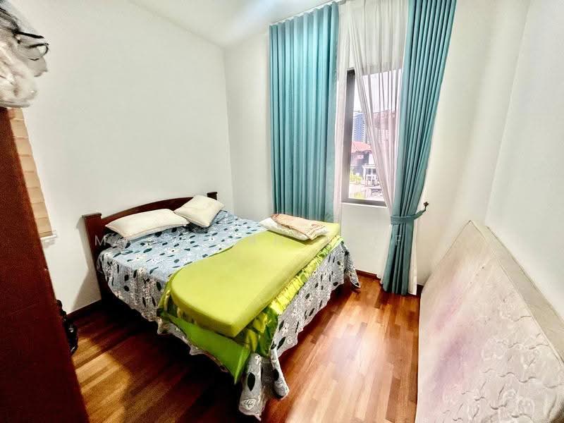 Semi-Detached House for Sale in Taman Tasik Semenyih (Semenyih) - Masnizah Arifin - Bedroom - PropertyGuru.com.my