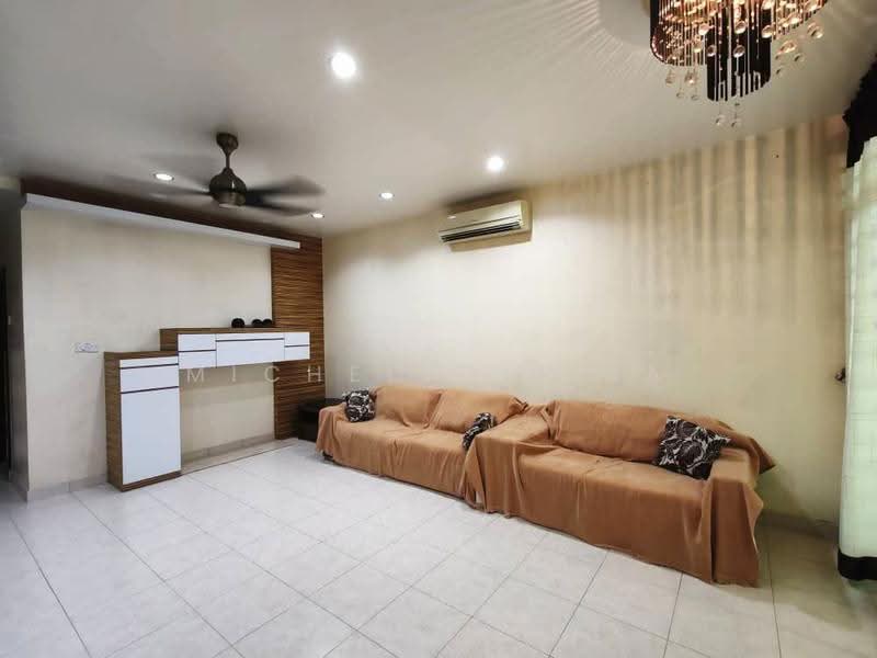 Rumah Teres 2-Tingkat untuk Dijual di Bandar Tasek Mutiara (Simpang Ampat) - Michelle Chia - Living Room - PropertyGuru.com.my