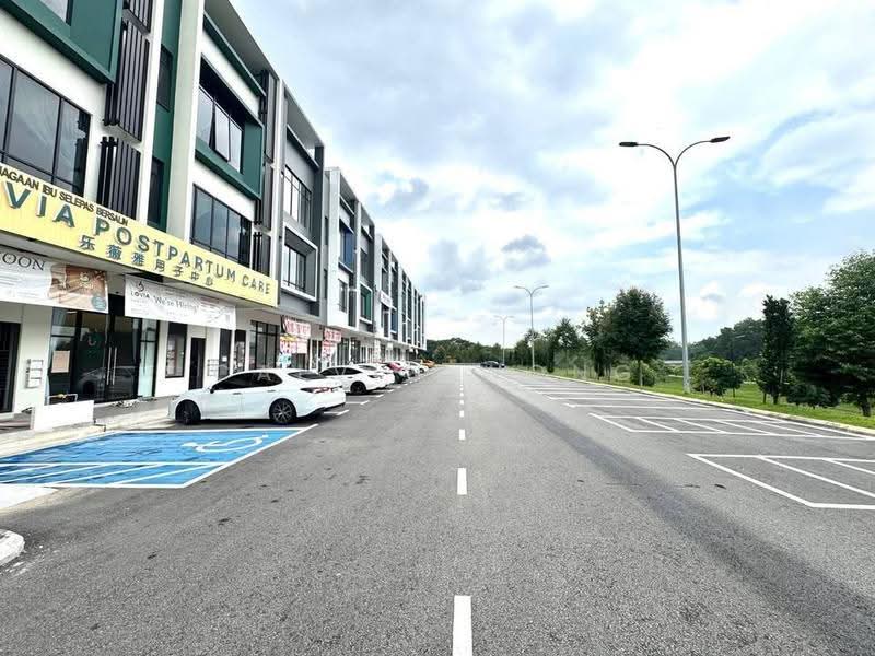 Shop / Office untuk Dijual di Austin Crest (Johor Bahru) - Calvin Wong - Exterior - PropertyGuru.com.my