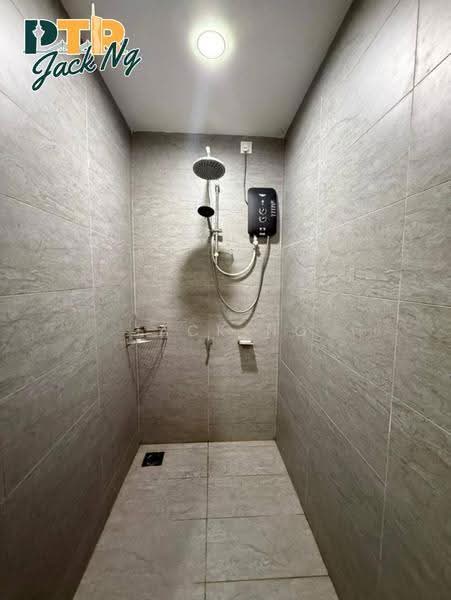Service Residence for Sale at Woodsbury Suites - Jack Ng - Bathroom - PropertyGuru.com.my