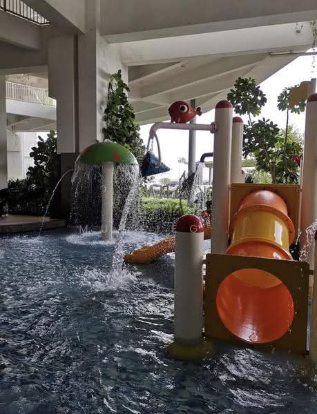 Kediaman Servis untuk Disewa di Sky Peak Residences - Muslieg . - Pool - PropertyGuru.com.my