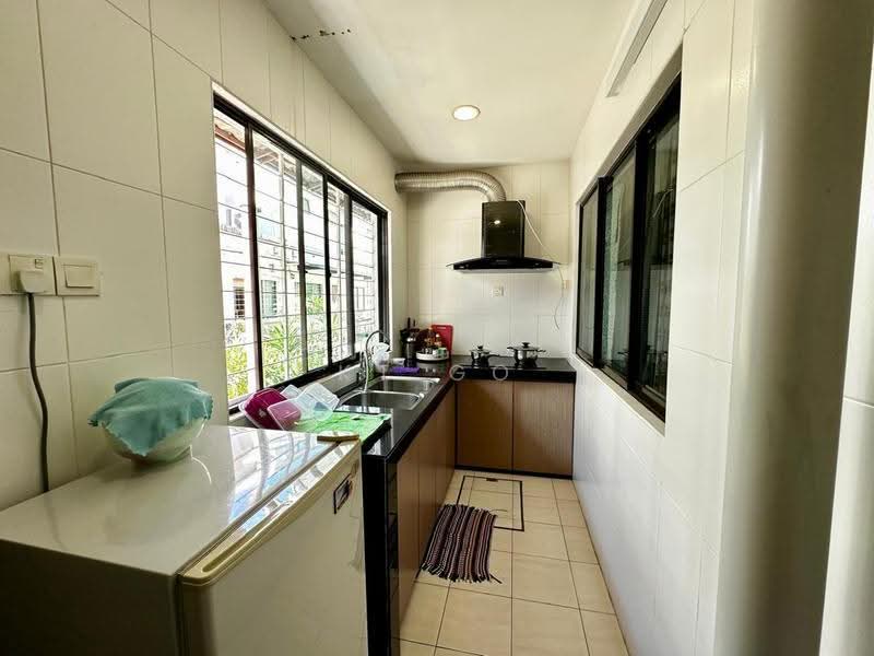 Rumah Teres 2.5-Tingkat untuk Dijual di Taman Meranti Jaya (Puchong) - KT Go - Kitchen - PropertyGuru.com.my