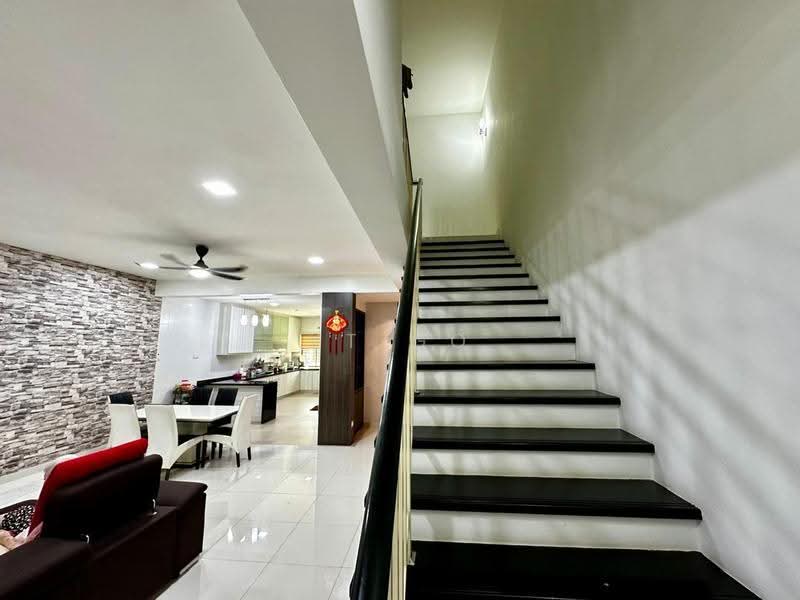 Rumah Teres 2.5-Tingkat untuk Dijual di Taman Meranti Jaya (Puchong) - KT Go - Dining Room - PropertyGuru.com.my