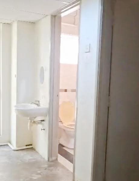 Shop / Office for Rent in Puchong (Selangor) - Patrick Wong - Bathroom - PropertyGuru.com.my