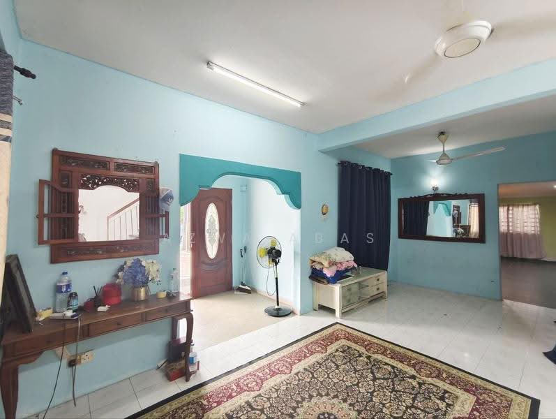 2-storey Terraced House for Sale in Klang (Selangor) - Azwa Abas - Living Room - PropertyGuru.com.my