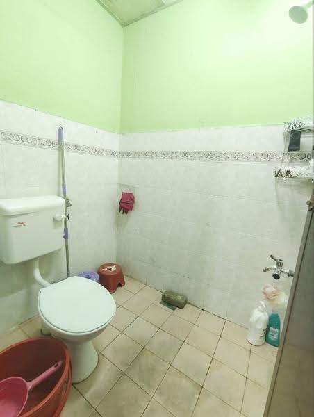 2-storey Terraced House for Sale in Klang (Selangor) - Azwa Abas - Bathroom - PropertyGuru.com.my