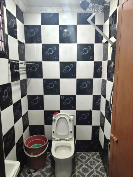2-storey Terraced House for Sale in Taman Bukit Belimbing (Balakong) - John Tee - Bathroom - PropertyGuru.com.my