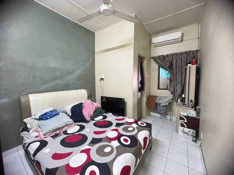 Rumah Teres 1-Tingkat untuk Dijual di Shah Alam (Selangor) - Azwa Abas - Bedroom - PropertyGuru.com.my